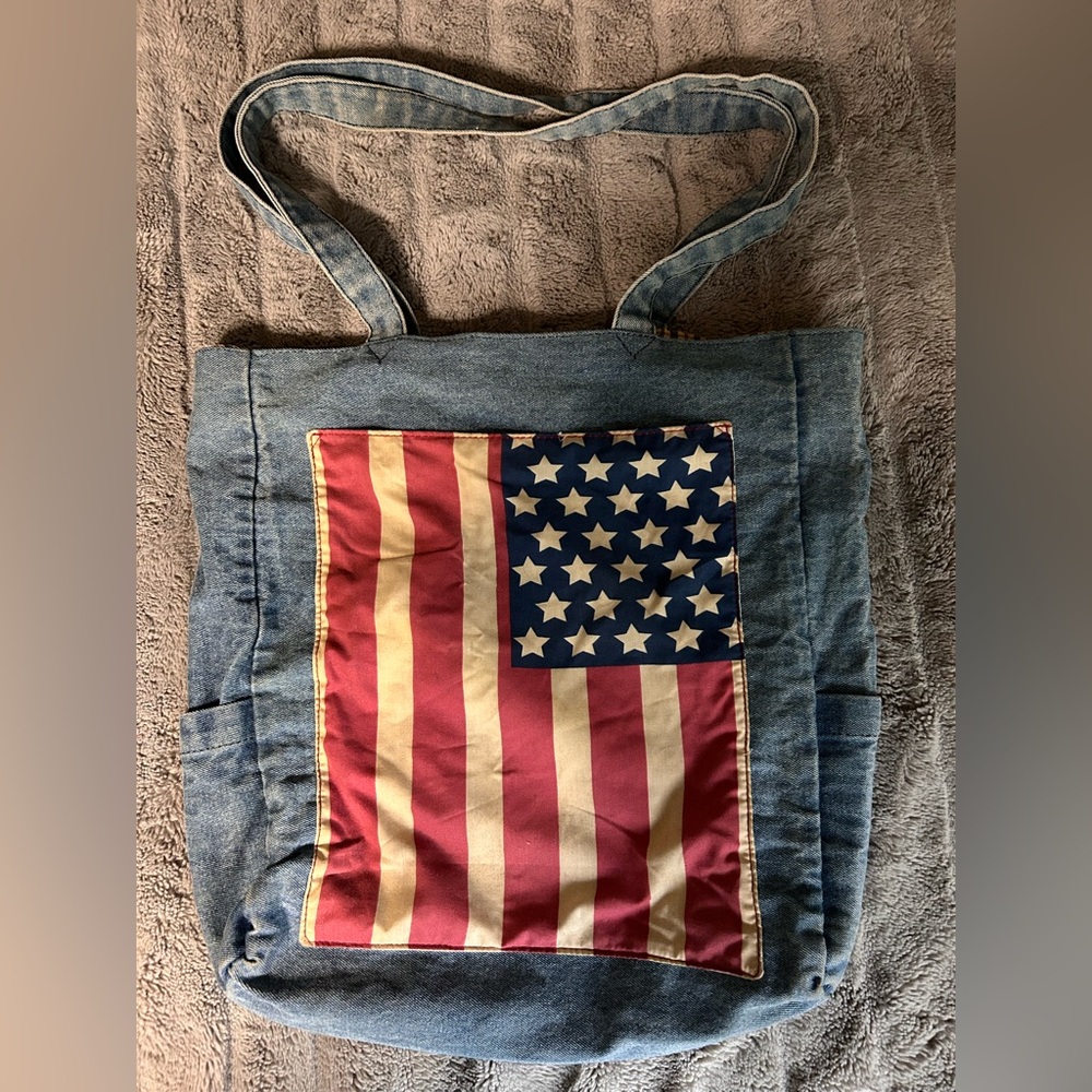 Xhilaration American Flag Tote